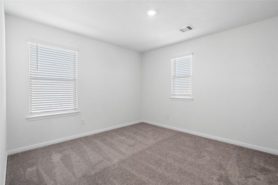 Spacious, unfurnished interior of a new home in Glendale Lakes, Arcola (Image 22). Spacious, unfurnished interior of a new home in Glendale Lakes, Arcola (Image 22).