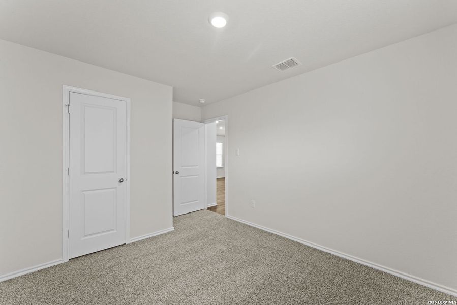 Spacious, unfurnished interior of a new home in Laurel Vistas, San Antonio (Image 24). Spacious, unfurnished interior of a new home in Laurel Vistas, San Antonio (Image 24).