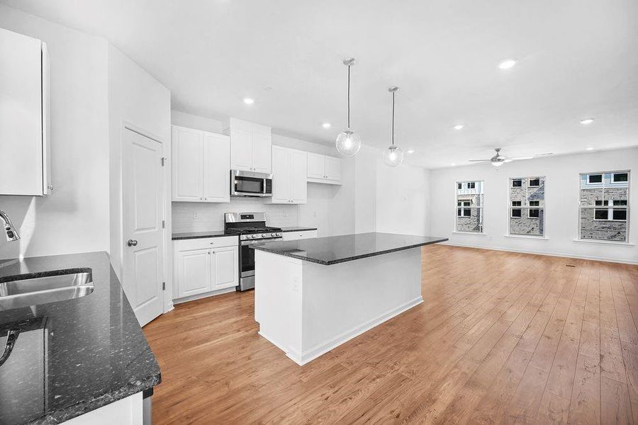 Furnished interior view inside a new home in Hampton Trace, Marietta (Image 12).