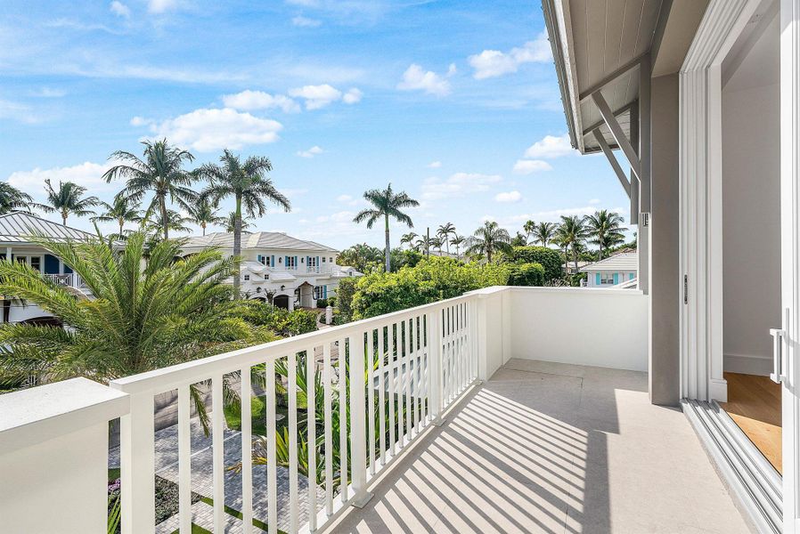 Exterior details and patio area of a home in , Delray Beach (Image 29).