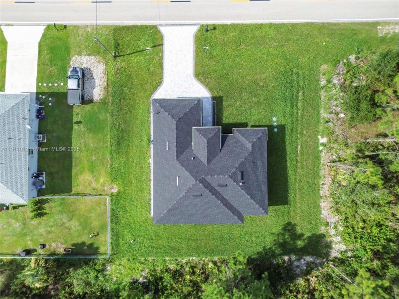 Image 28 of a home in . Image 28 of a home in .