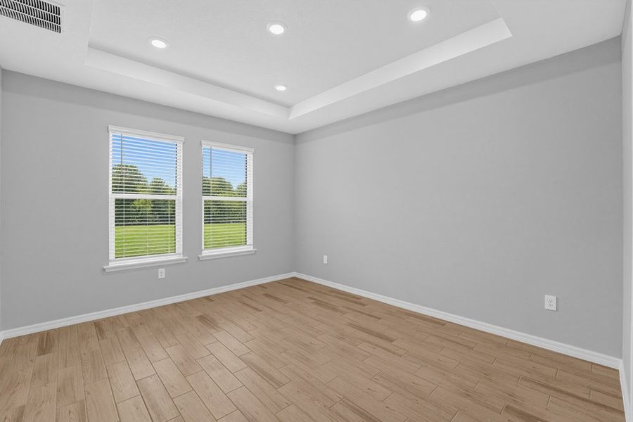 Spacious, unfurnished interior of a new home in Skye Ranch Community Group Page, Sarasota (Image 12).