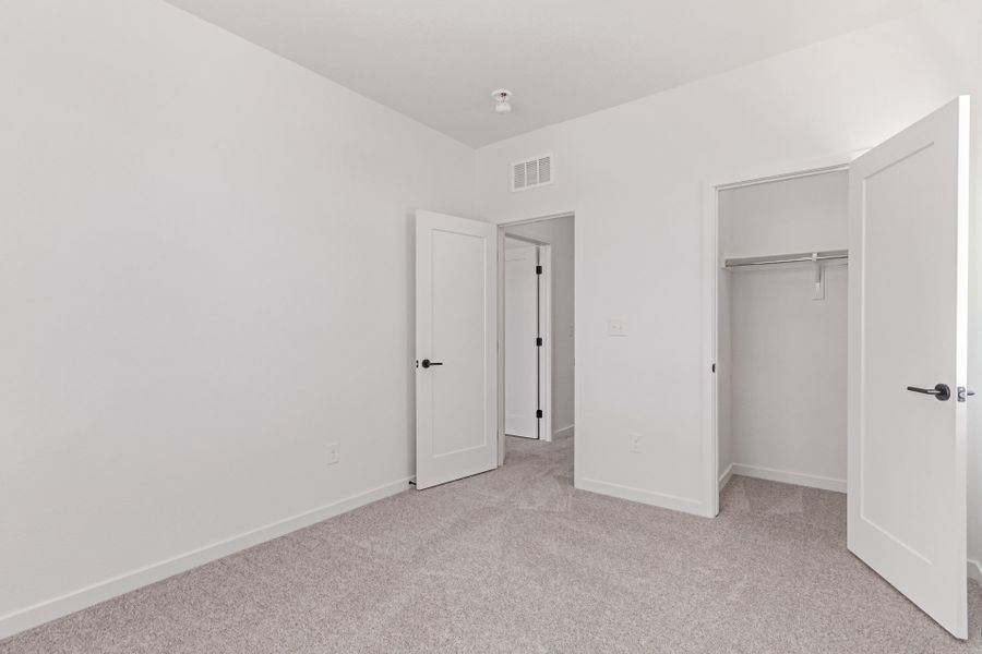 Spacious, unfurnished interior of a new home in Painted Prairie, Aurora (Image 25). Spacious, unfurnished interior of a new home in Painted Prairie, Aurora (Image 25).