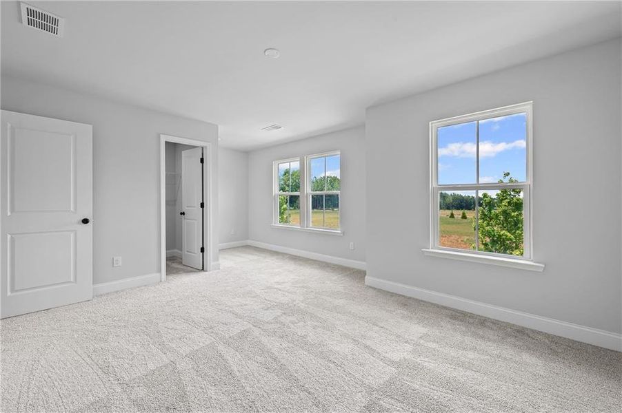 Spacious, unfurnished interior of a new home in Hawthorne Ridge, McDonough (Image 17).
