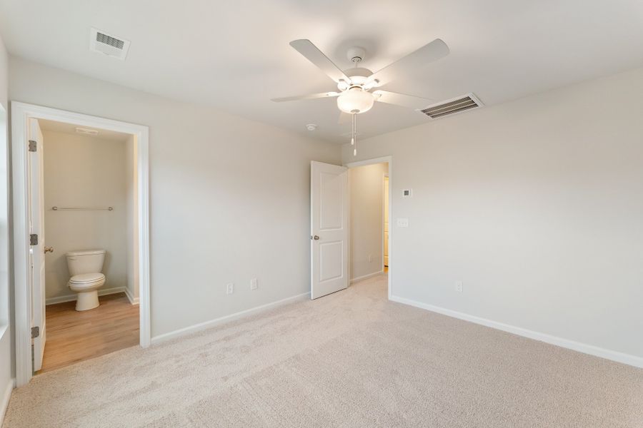 Spacious, unfurnished interior of a new home in Edwards Station, Taylors (Image 14). Spacious, unfurnished interior of a new home in Edwards Station, Taylors (Image 14).