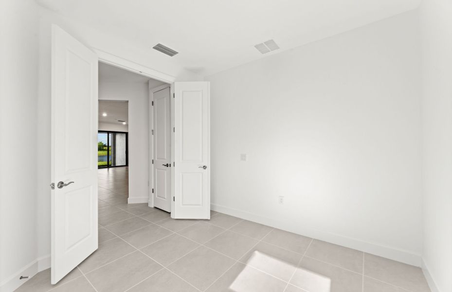 Flex room with optional French doors Flex room with optional French doors