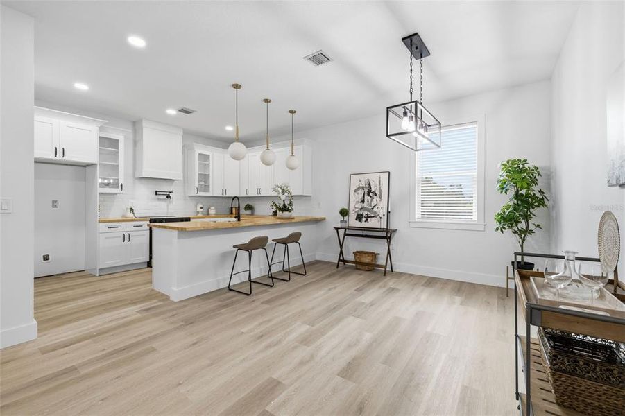 Furnished interior view inside a new home in , Tampa (Image 8).