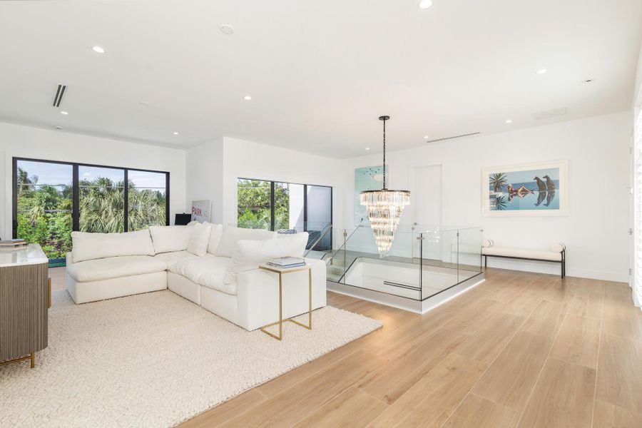 Image 27 of a home in .