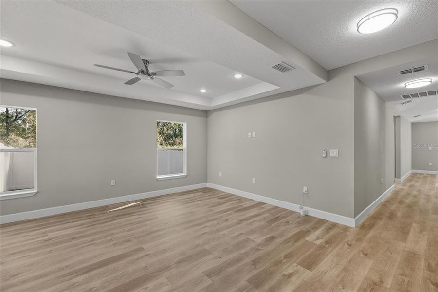 Spacious, unfurnished interior of a new home in , Summerfield (Image 24).
