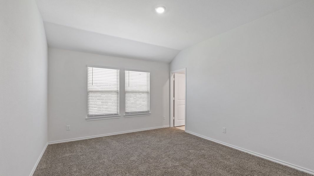Spacious, unfurnished interior of a new home in Stonewyck Farms, Ennis (Image 18).