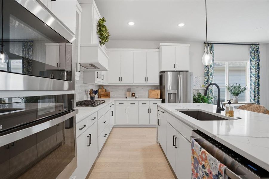 Furnished interior view inside a new home in , Rowlett (Image 31).