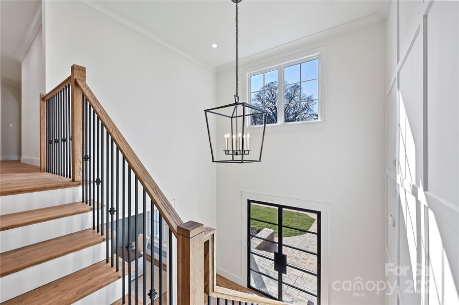 Staircase/Foyer