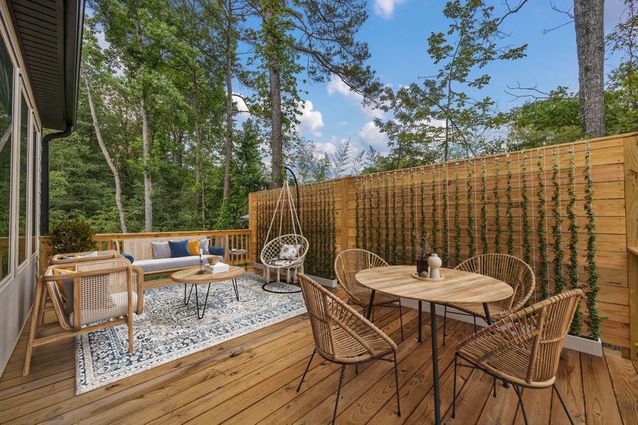 Exterior details and patio area of a home in Givens Park, Chattanooga (Image 3).