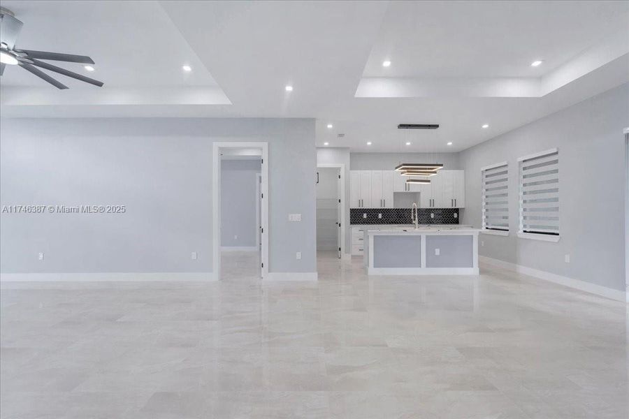 Spacious, unfurnished interior of a new home in , Lehigh Acres (Image 16).