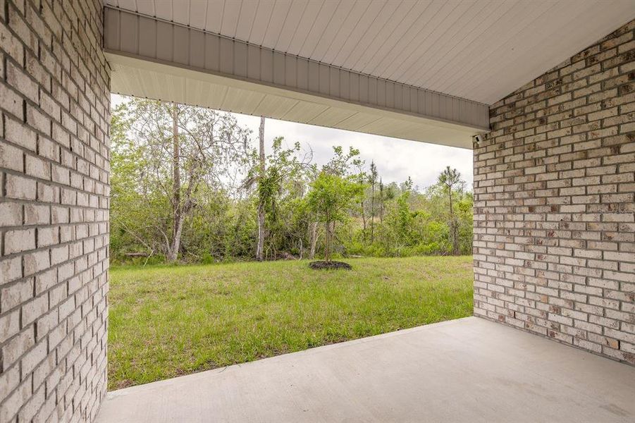 Exterior details and patio area of a home in Palm Coast, Palm Coast (Image 27).