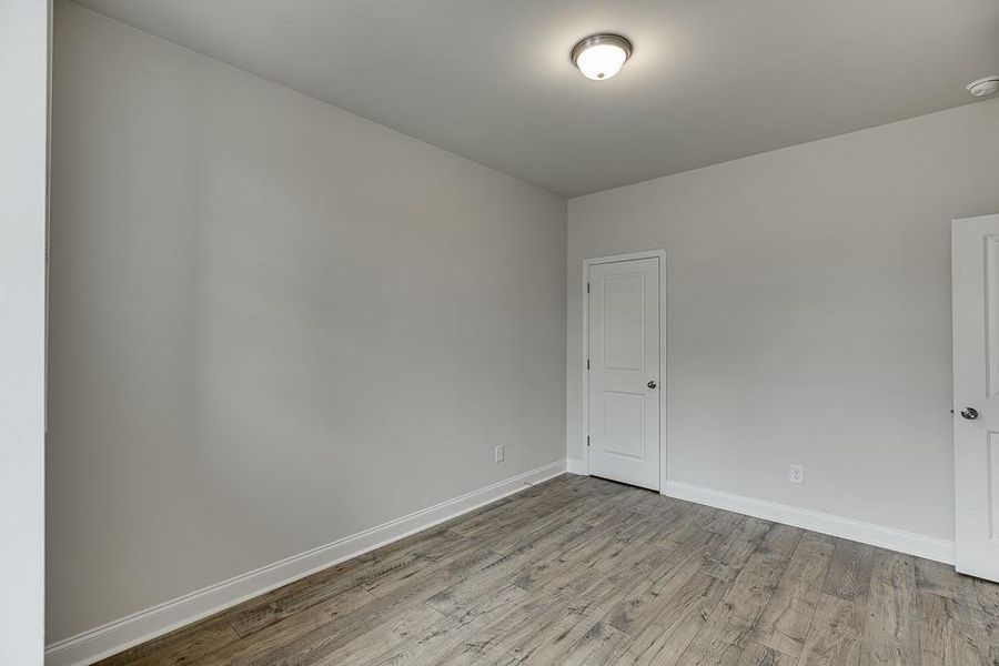 Spacious, unfurnished interior of a new home in , Sugar Hill (Image 28).