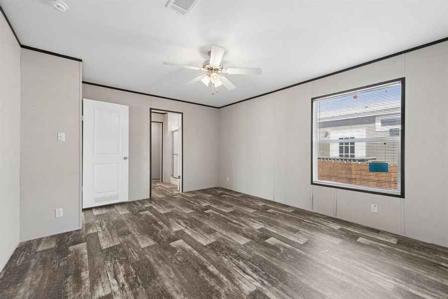 Spacious, unfurnished interior of a new home in , Granbury (Image 18). Spacious, unfurnished interior of a new home in , Granbury (Image 18).