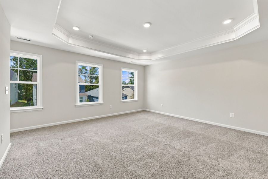 Spacious, unfurnished interior of a new home in Neill's Pointe, Angier (Image 23).