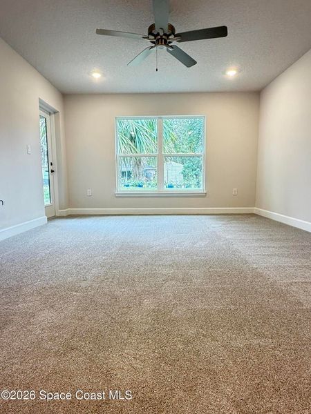 Spacious, unfurnished interior of a new home in Sebastian Highlands, Sebastian (Image 14).