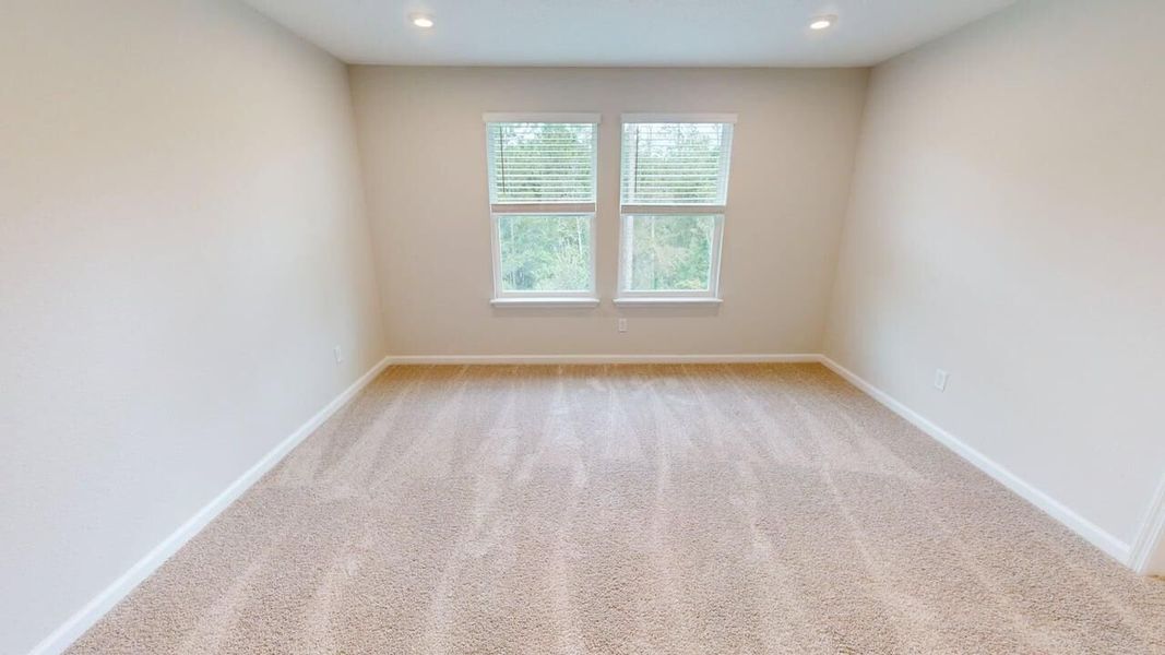 Spacious, unfurnished interior of a new home in RiverTown, St. Johns (Image 5).