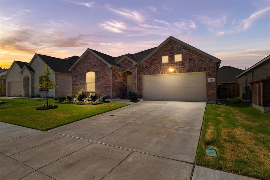Front exterior of a new home in Bridgewater, Princeton, TX, highlighting curb appeal (Image 21).