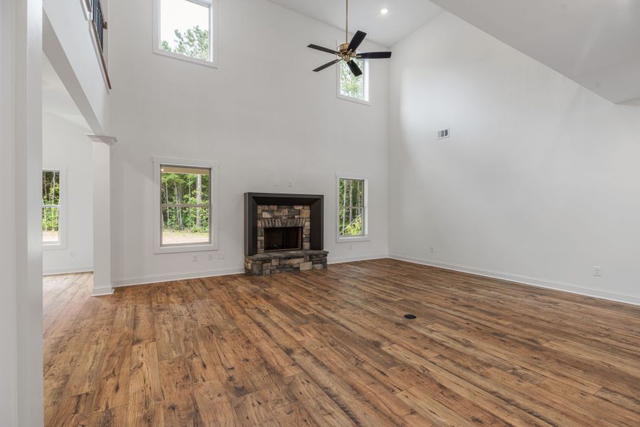 Spacious, unfurnished interior of a new home in Flint Farms, Concord (Image 56).