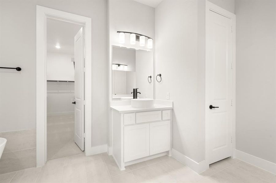 2115 Birdwatch- Primary Suite-3