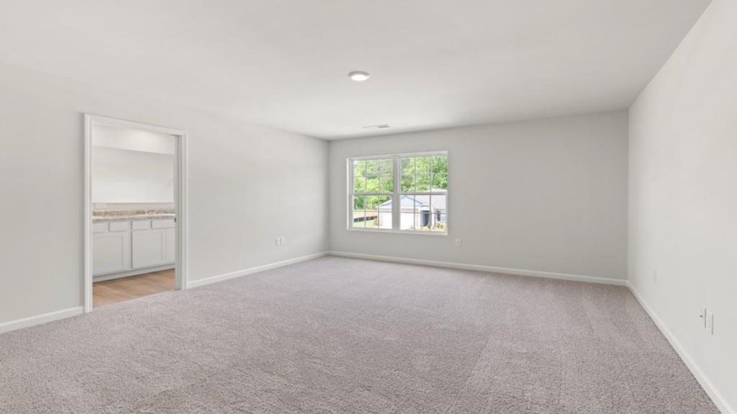 Spacious, unfurnished interior of a new home in Oakleigh Glen, Dallas (Image 18).