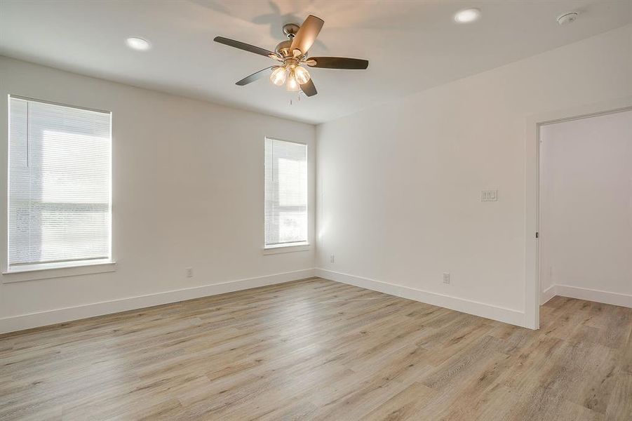 Spacious, unfurnished interior of a new home in , Fort Worth (Image 28).