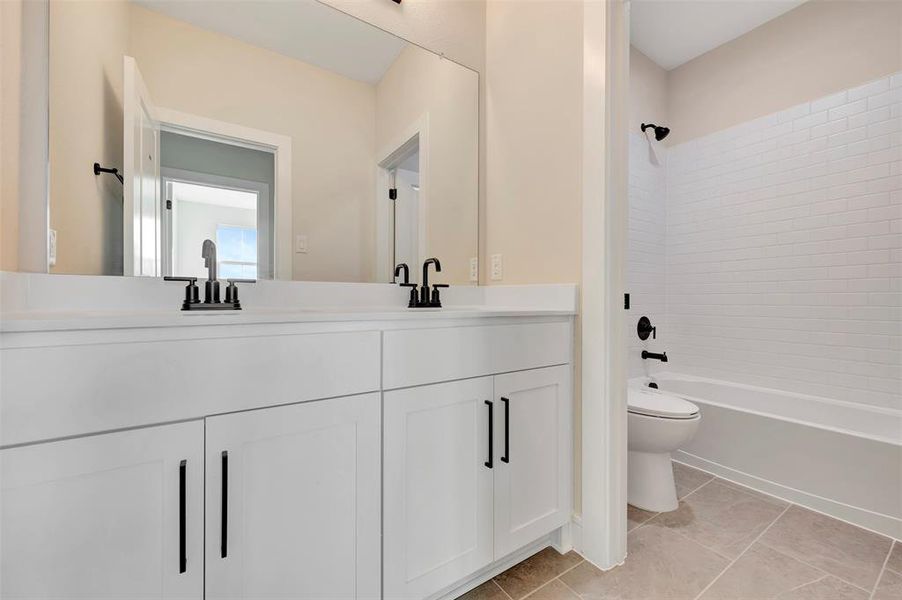 Furnished interior view inside a new home in Elevon, Lavon (Image 8).