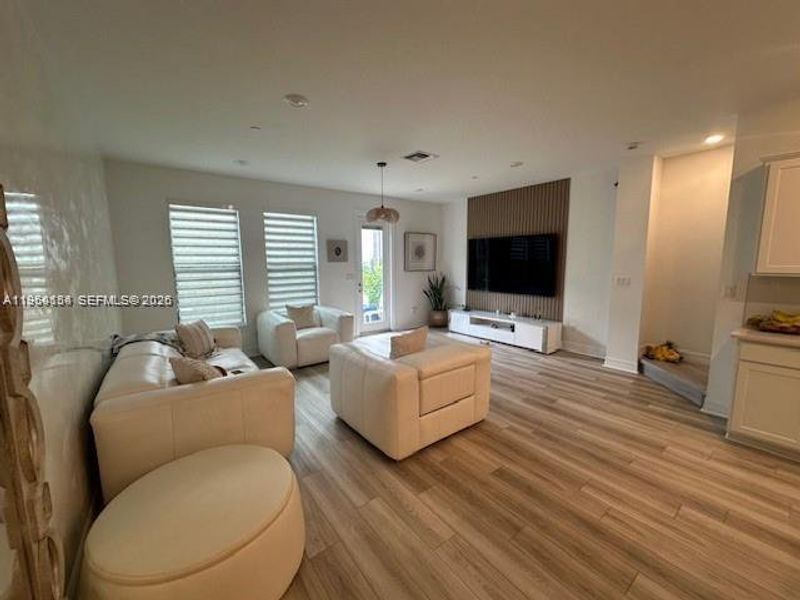 Furnished interior view inside a new home in , Plantation (Image 5).