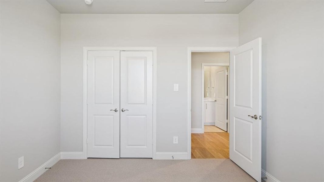 Photo is not of the actual home, but is an inspirational photo of builder’s model home and may depict options, furnishings, and/or decorator features that are not included.