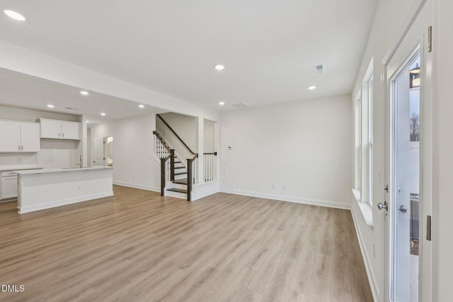 10-web-or-mls-Kensley Grv Ln-S0602-010