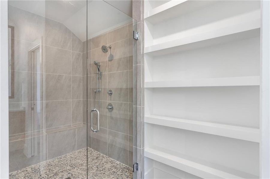 Close-up of interior finishes inside a home in Aster, Roswell (Image 17).