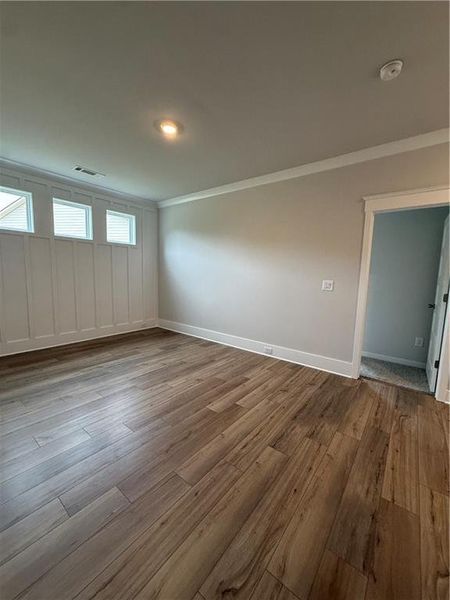 Spacious, unfurnished interior of a new home in Ponderosa Farms Reserve, Gainesville (Image 21).