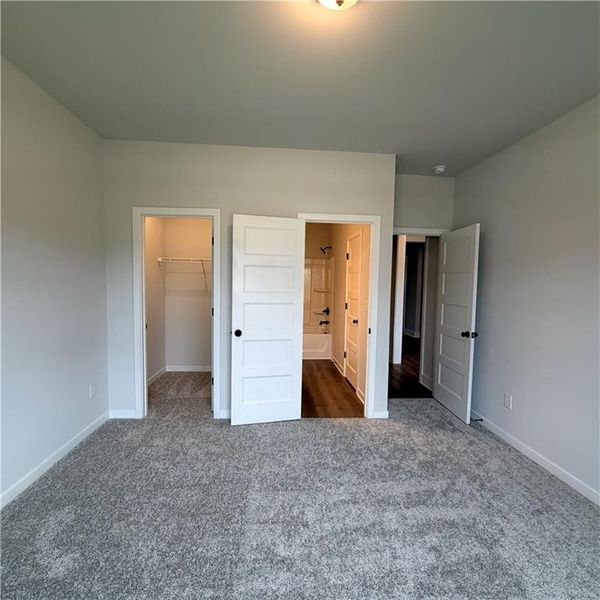Spacious, unfurnished interior of a new home in Fowler Farms, Auburn (Image 10).