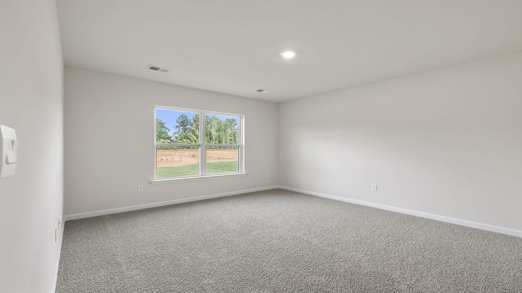 Spacious, unfurnished interior of a new home in Cedar Gap, Fountain Inn (Image 23).