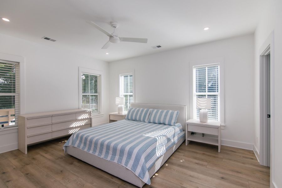 Furnished interior view inside a new home in , Edisto Island (Image 14).