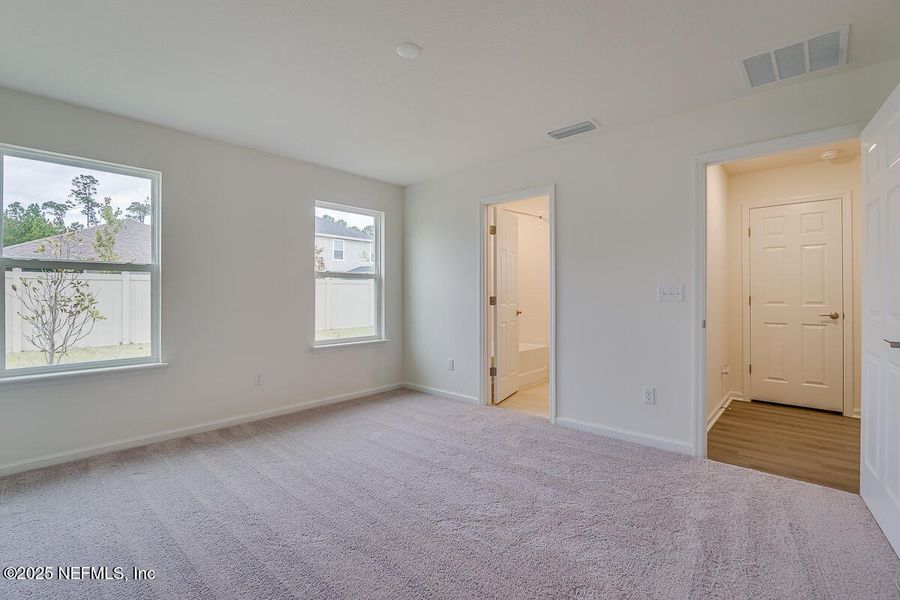 Spacious, unfurnished interior of a new home in Stonecrest, St. Johns (Image 18).