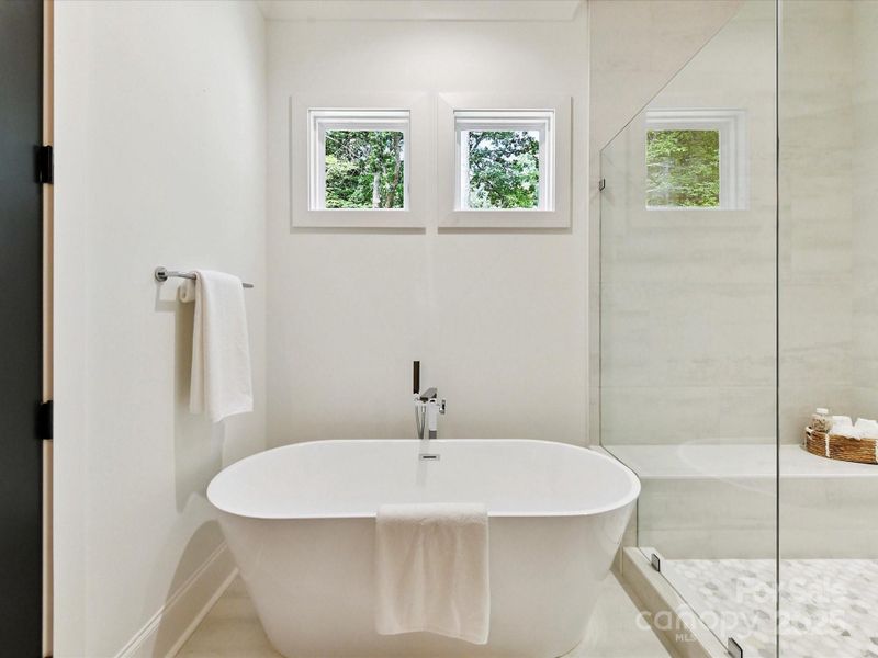 Furnished interior view inside a new home in , Terrell (Image 15).