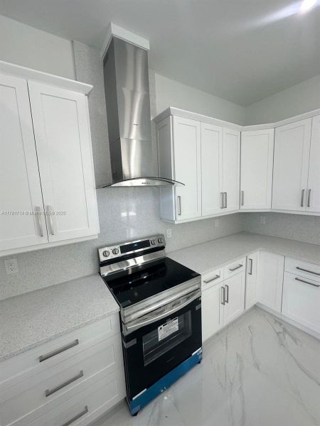 Spacious, unfurnished interior of a new home in , Lehigh Acres (Image 31). Spacious, unfurnished interior of a new home in , Lehigh Acres (Image 31).