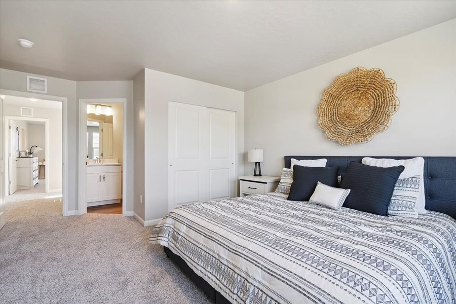 Furnished interior view inside a new home in Bradley Heights, Colorado Springs (Image 9).