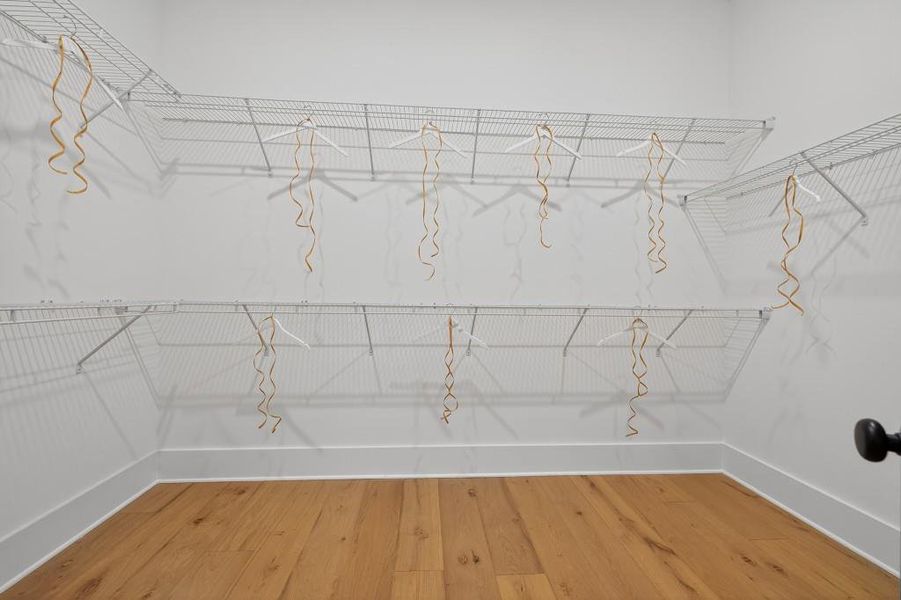Spacious, unfurnished interior of a new home in Livingstone Park, Kennesaw (Image 19).