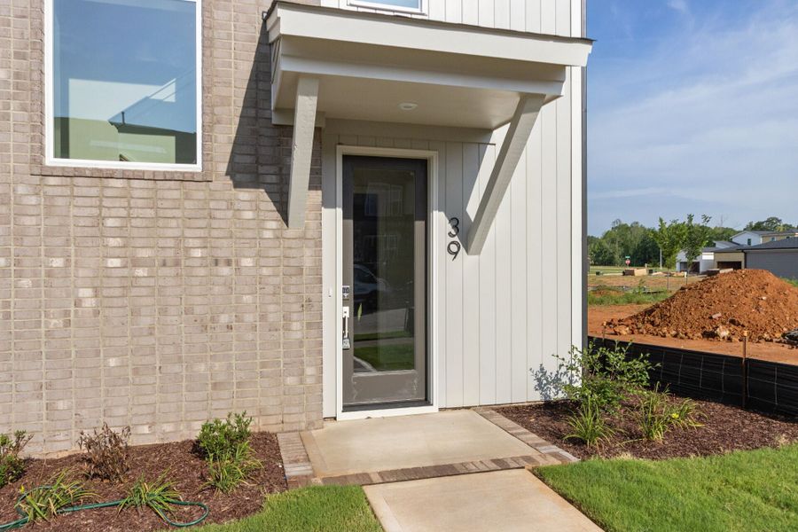 Representative exterior details of a home built from the Flint A by Homes by Dickerson in Chatham Park, Pittsboro (Image 4).