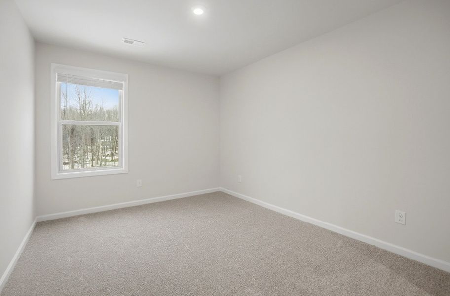 Spacious, unfurnished interior of a new home in Roseshire Chase, Huntersville (Image 24).