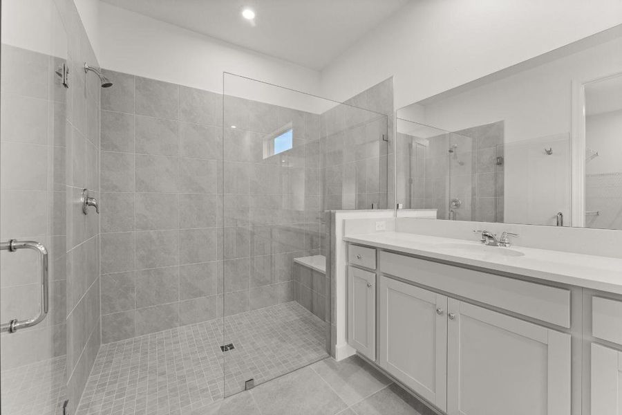 US_SEF_CLARION_LOT 337_owners bath 2