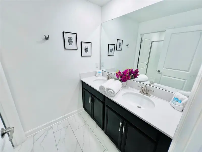 Furnished interior view inside a new home in , Davenport (Image 6).