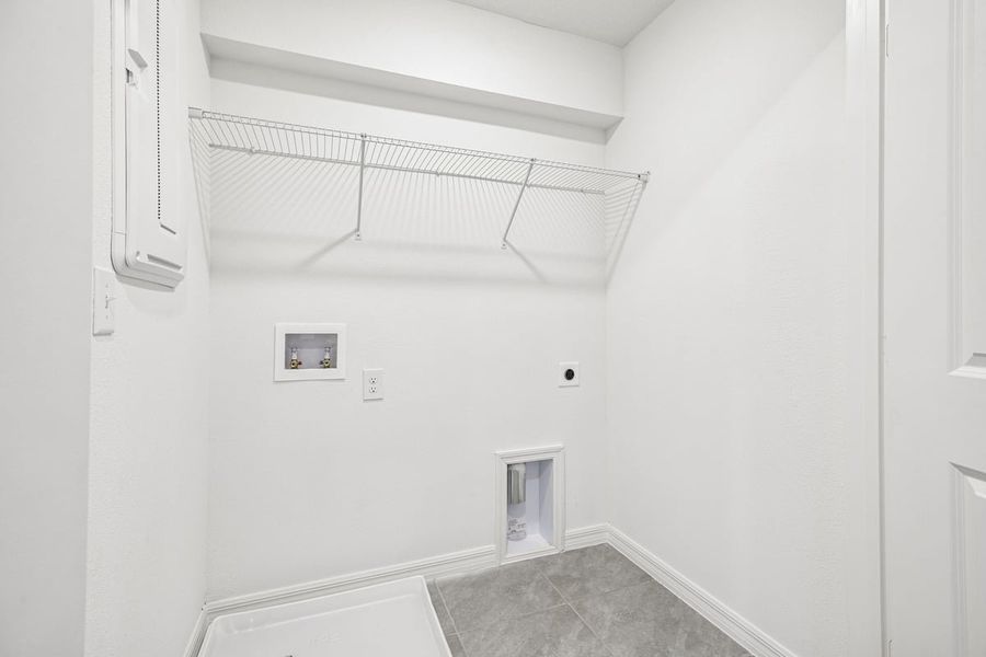 Spacious, unfurnished interior of a new home in Reserve at Forest Lake Townhomes, Lake Wales (Image 21). Spacious, unfurnished interior of a new home in Reserve at Forest Lake Townhomes, Lake Wales (Image 21).