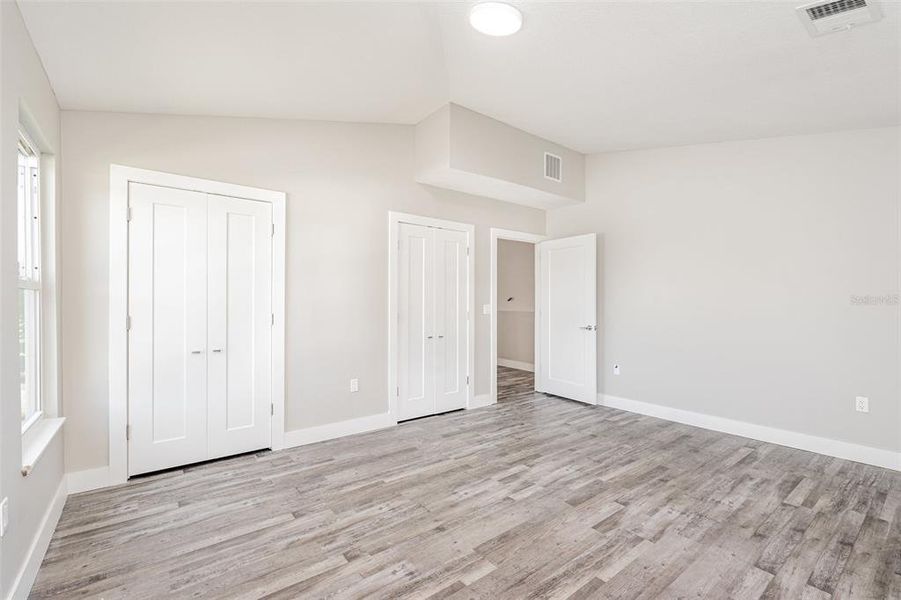Spacious, unfurnished interior of a new home in , Palm Bay (Image 22).