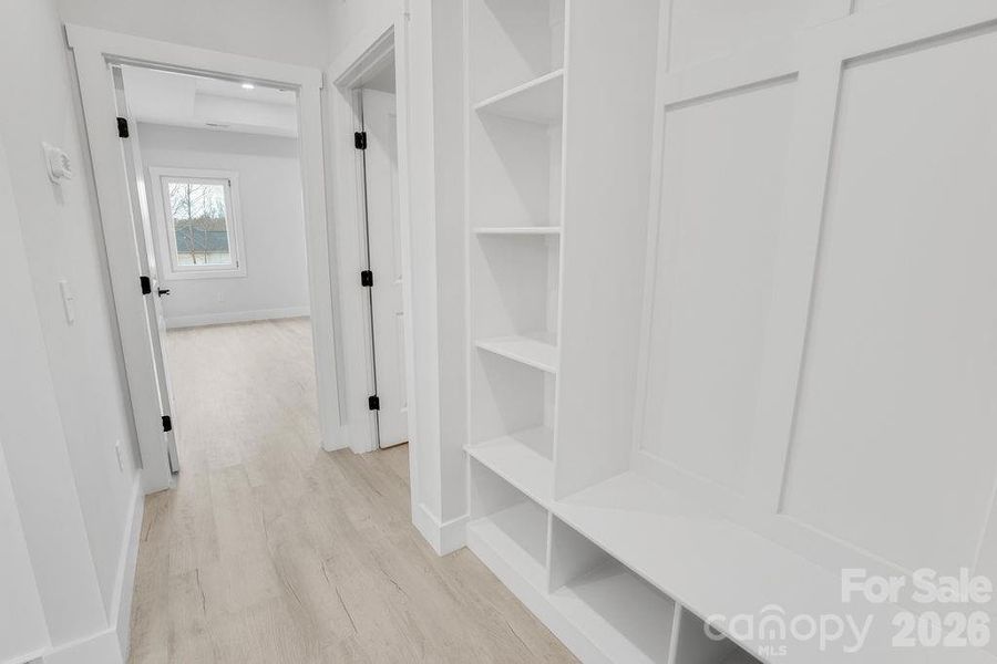 Spacious, unfurnished interior of a new home in , Dallas (Image 36).